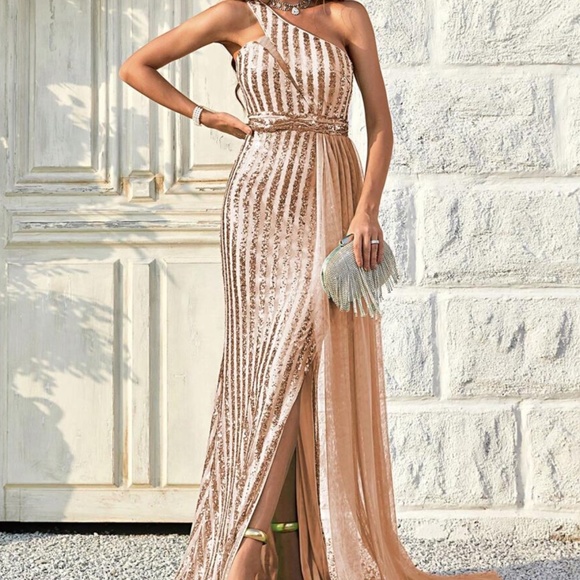 Luxe One Shoulder Pleated Party Prom Wedding Formal Dress - Picture 8 of 13